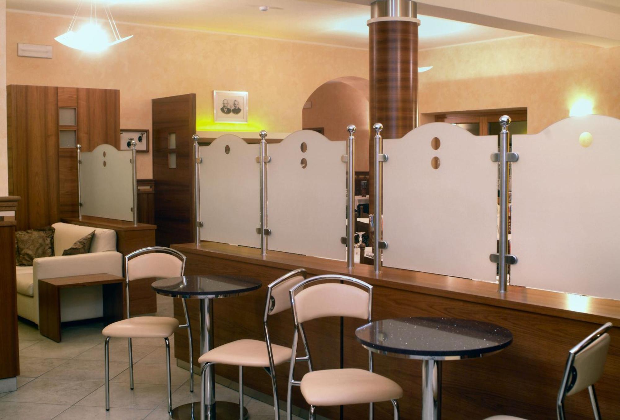 קסטיונה דלה פרסולאנה Hotel Sole מראה חיצוני תמונה